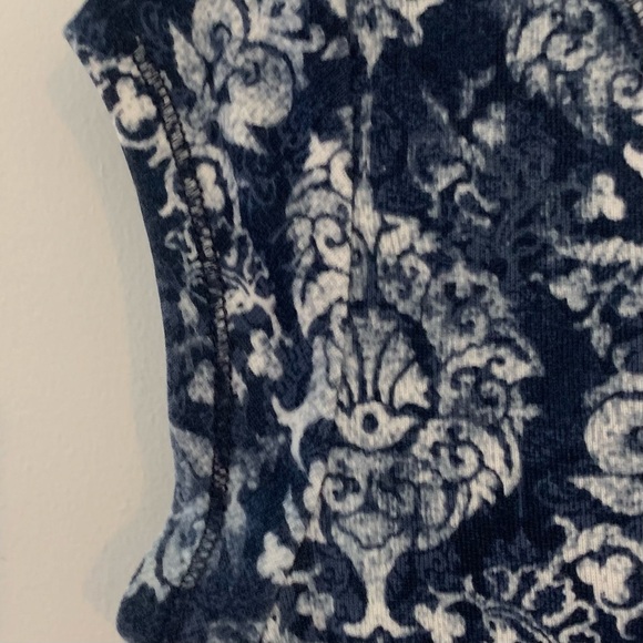 liz&co. Top - Picture 3 of 5